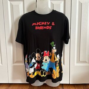 Disney Mickey and Friends Women’s Shirt Disney World Disneyland Medium M